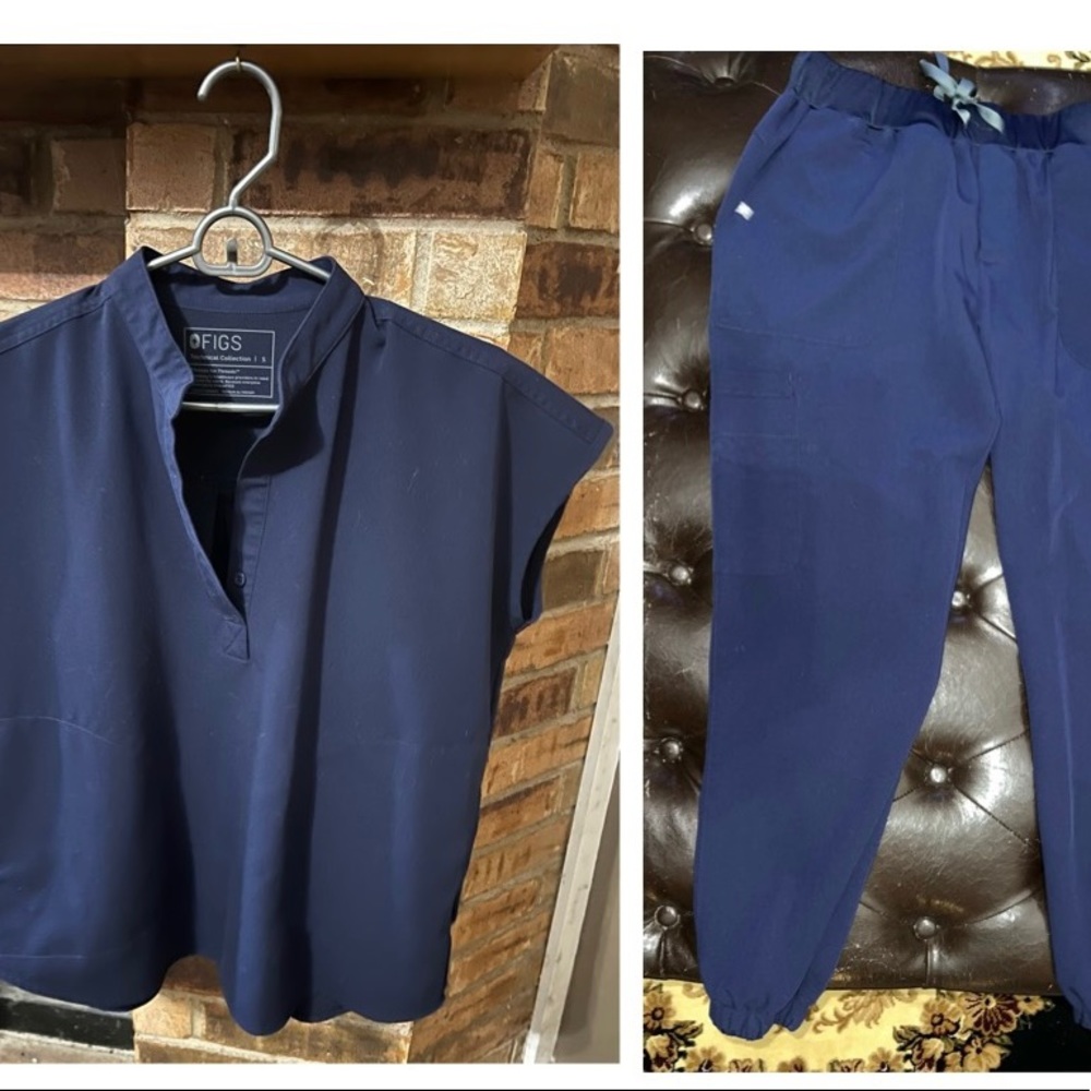Figs Women Scrubs Set